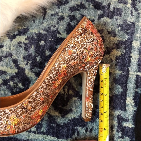 ***SOLD***Manolo Blahnik Tuccio Wanda Snake Heels - Picture 8 of 8